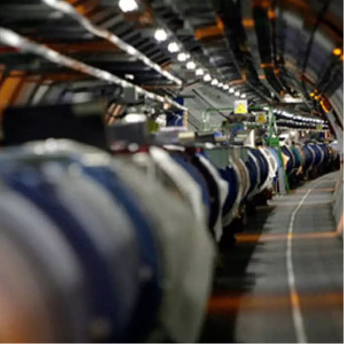 Cern: "\'tanrı Parçacığı\' Olabilecek Yeni Bir Partikül Keşfedildi"