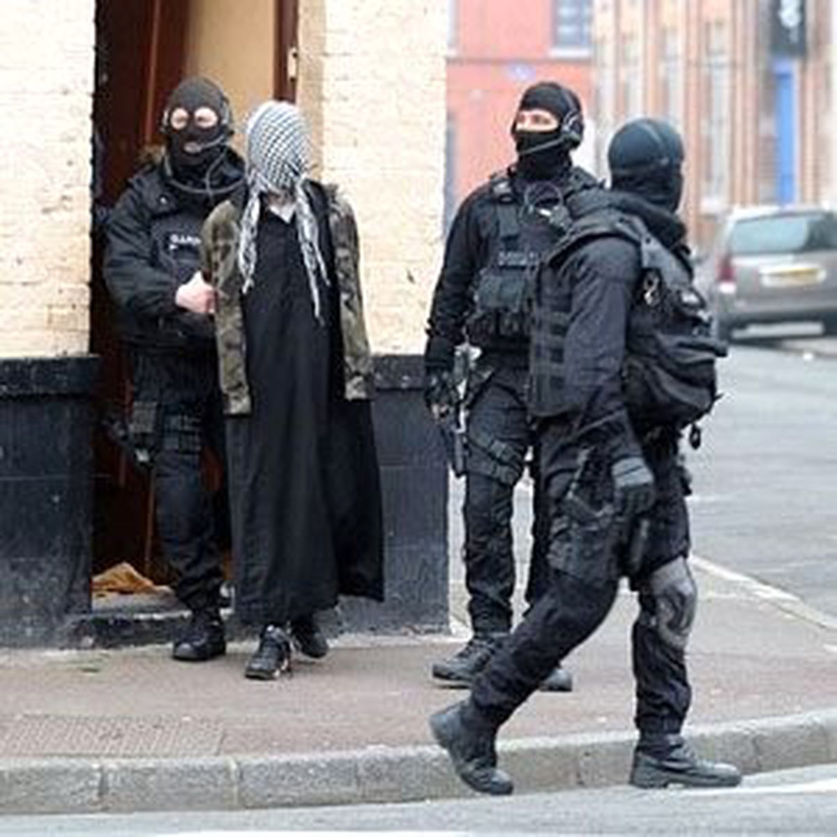 Fransız Polisi, Terör Örgütü El Kaide\'ye Destek Sağladığı Belirlenen Bir Kişiyi Gözaltına Aldı