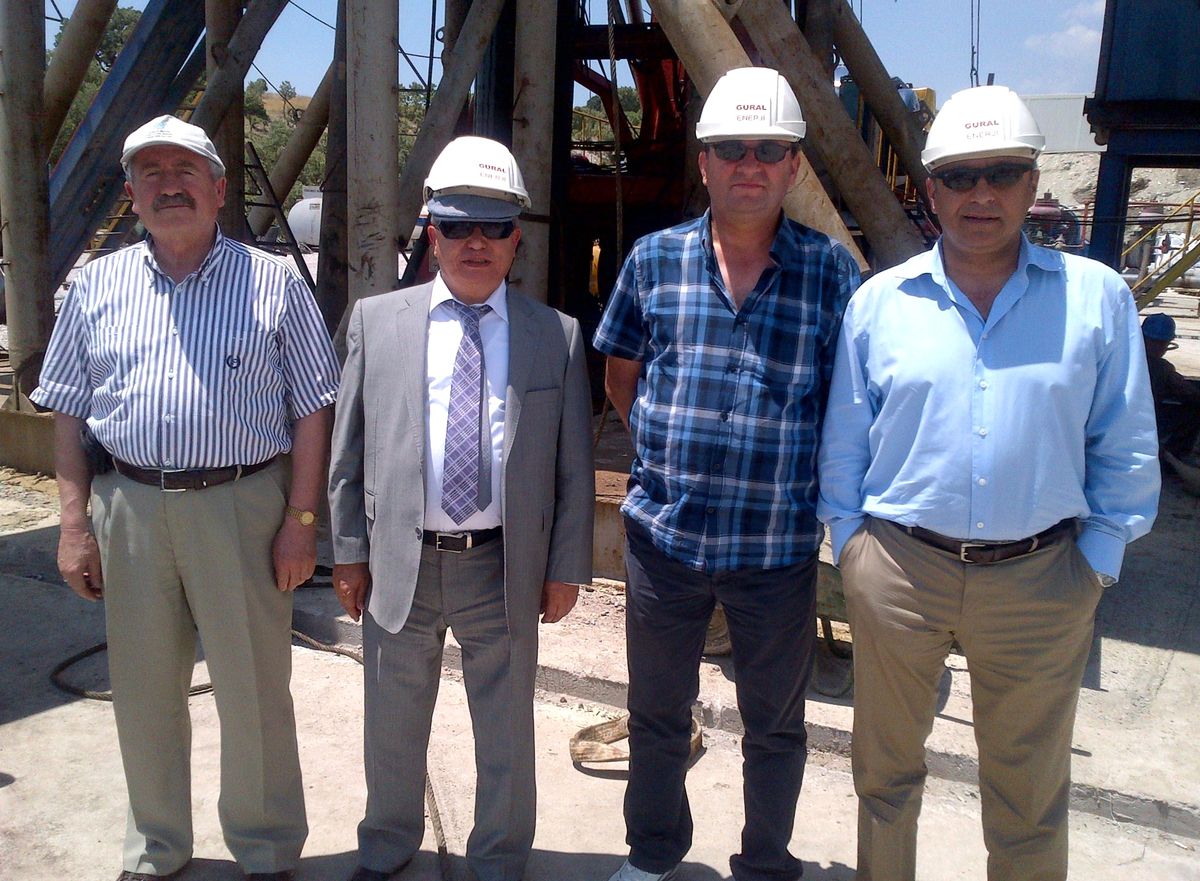 Güral Şirketler Grubu Gediz\'de Enerji ve Seracılık Yatırımı Yapıyor