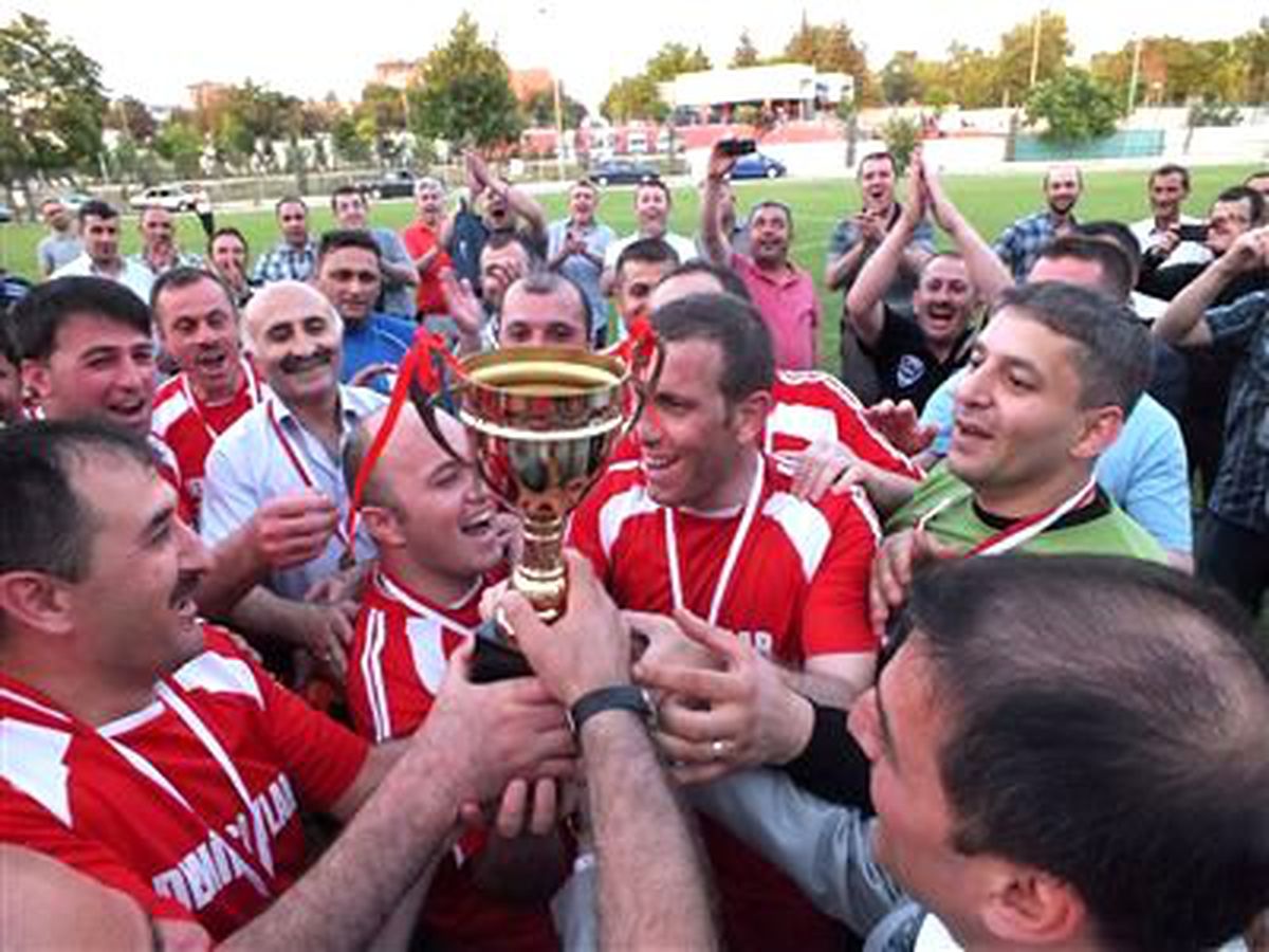 Metro\'da Futbol Turnuvası