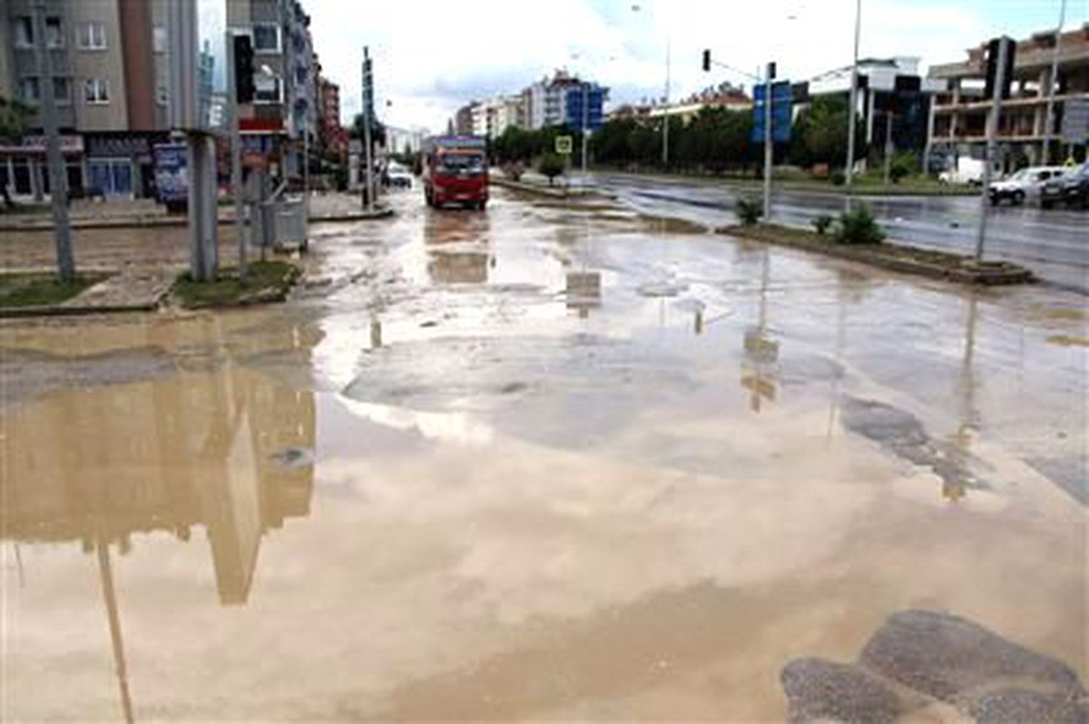 Samsun\'u Sel Vurdu