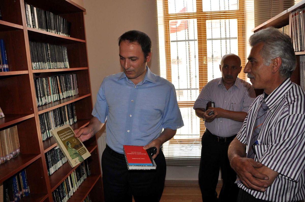 Suşehri Kütüphanesi Yeni Yerine Taşındı