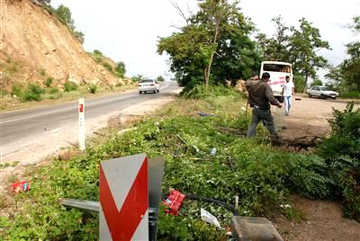 Tokat\'ta Tarım İşçilerini Taşıyan Minibüs Devrildi: 17 Yaralı