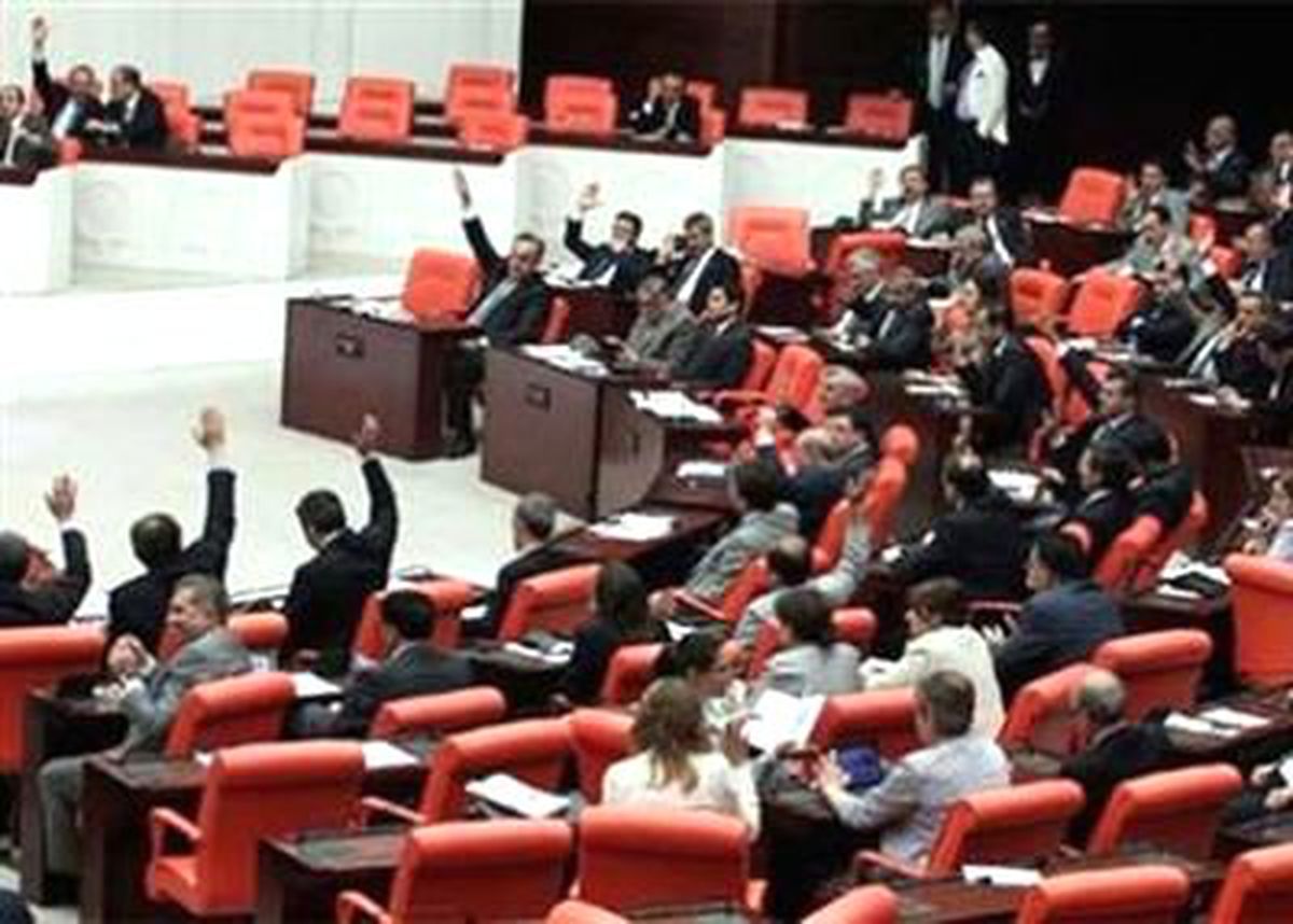 \'Torba Teklif\' Yasalaştı