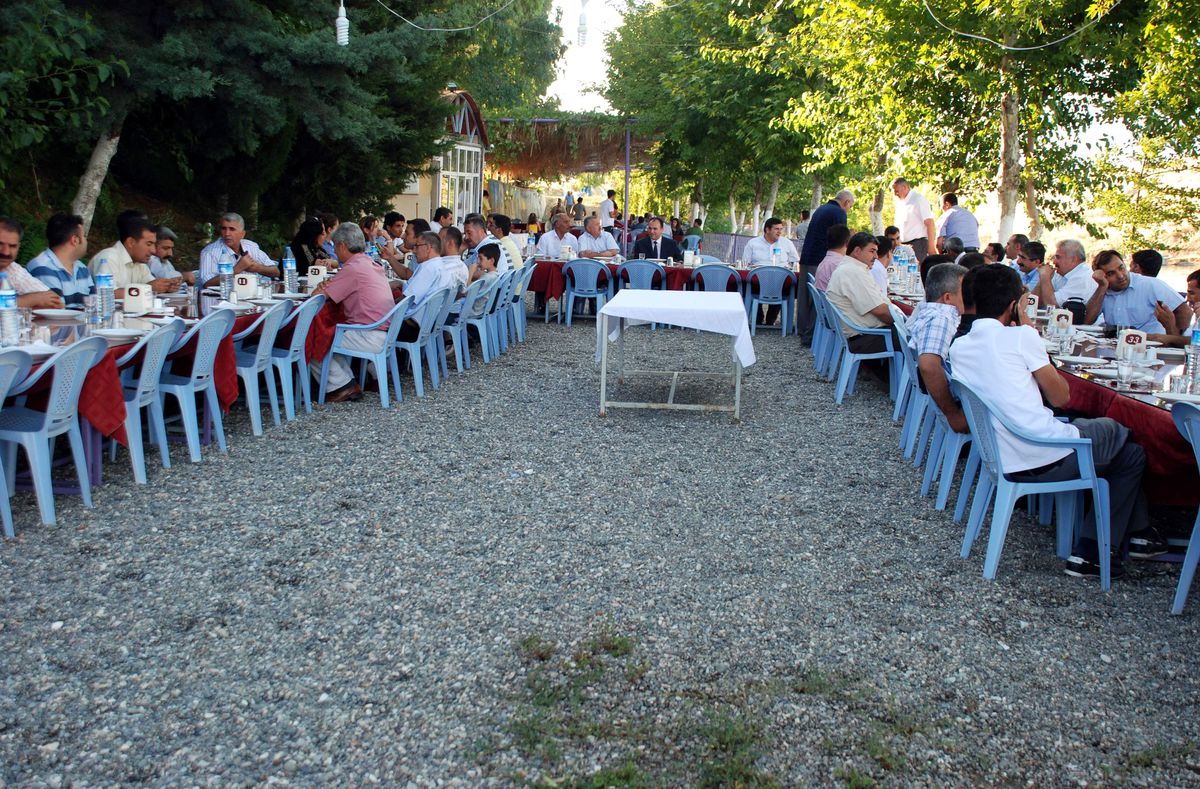 Ziraatçılar Yemekte Buluştu