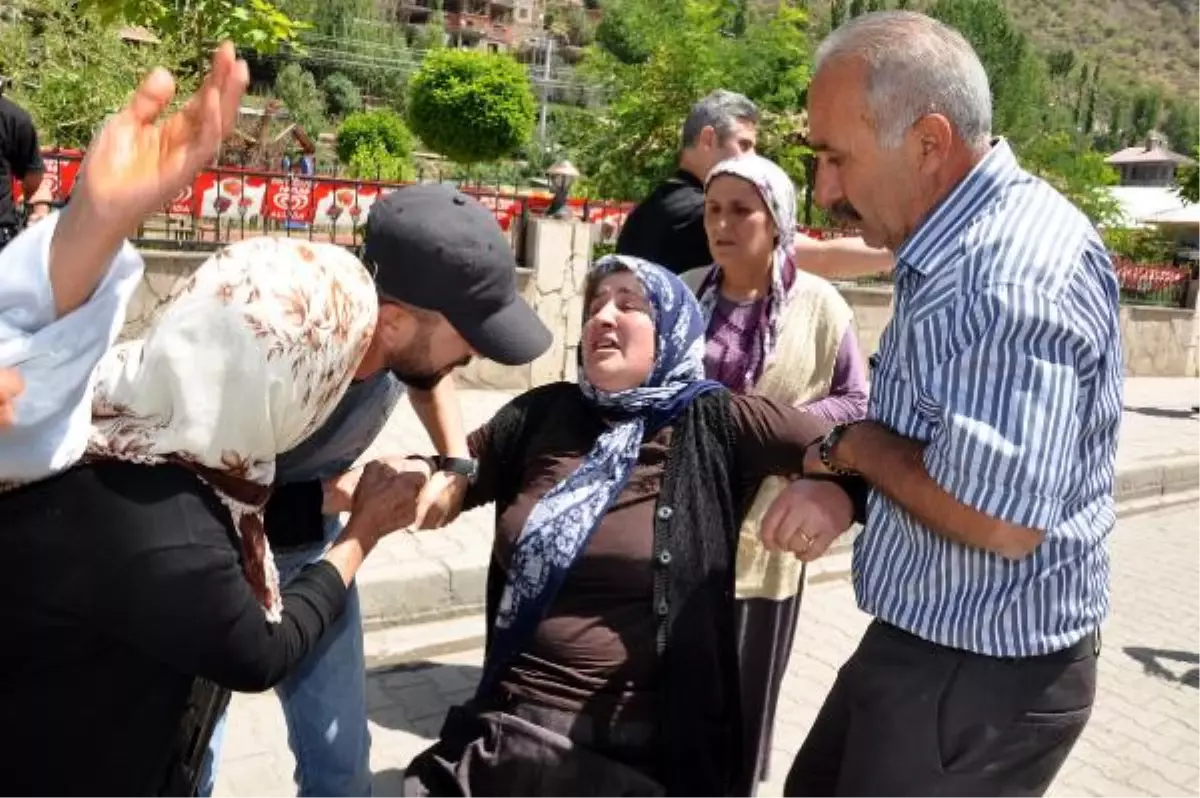 Beytüşşebap\'ta Festivalin Yasaklanması Gerginliğe Yol Açtı