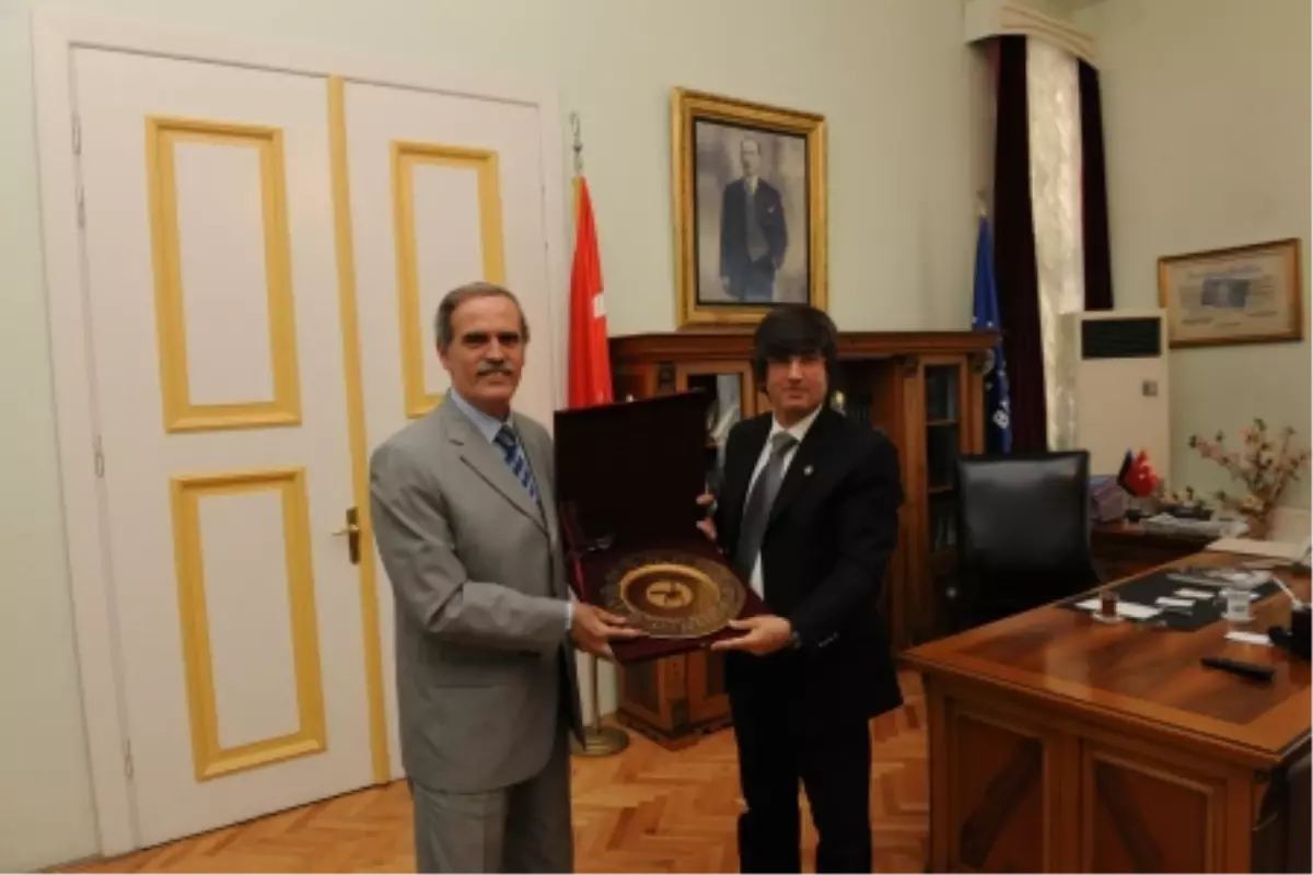 Büyükşehir Bitlis'te İz Bırakıyor