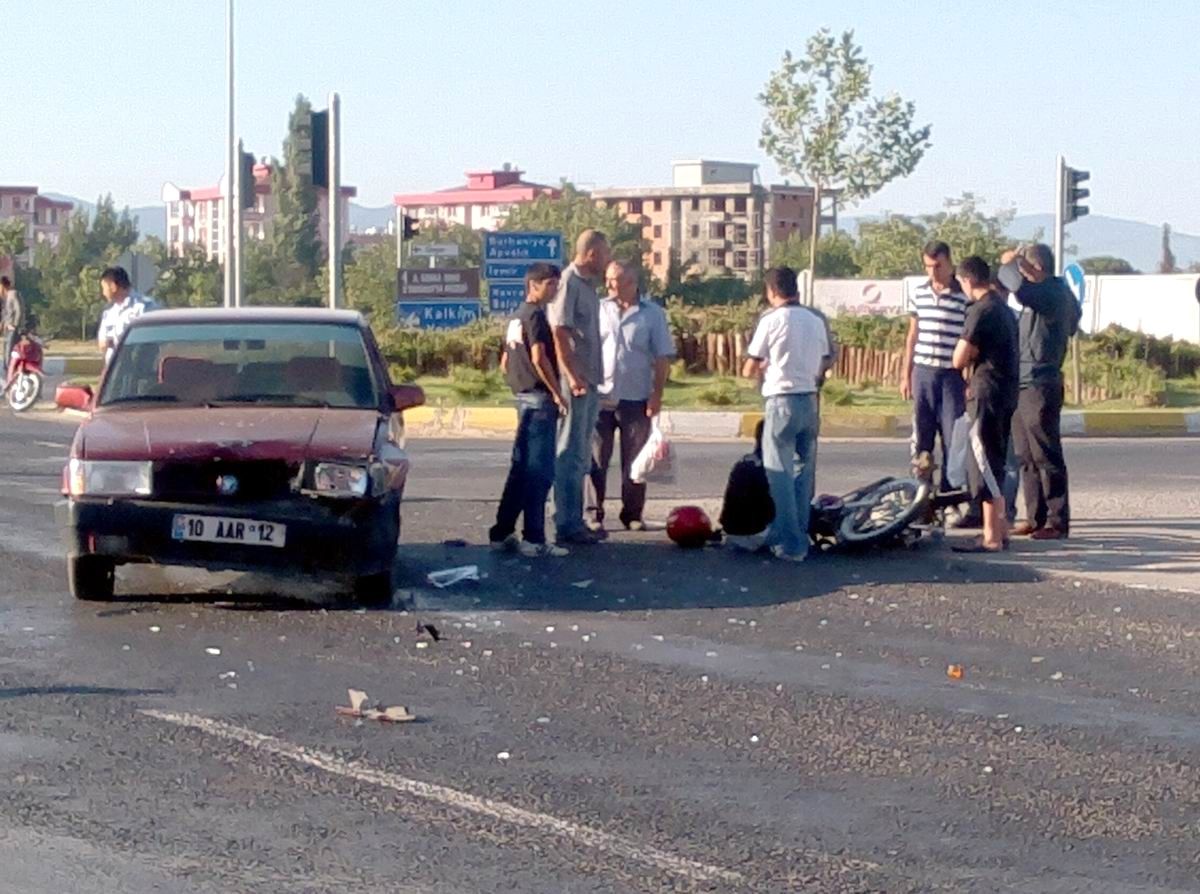 Edremit Otogar Kavşağında Kaza Eksik Olmuyor