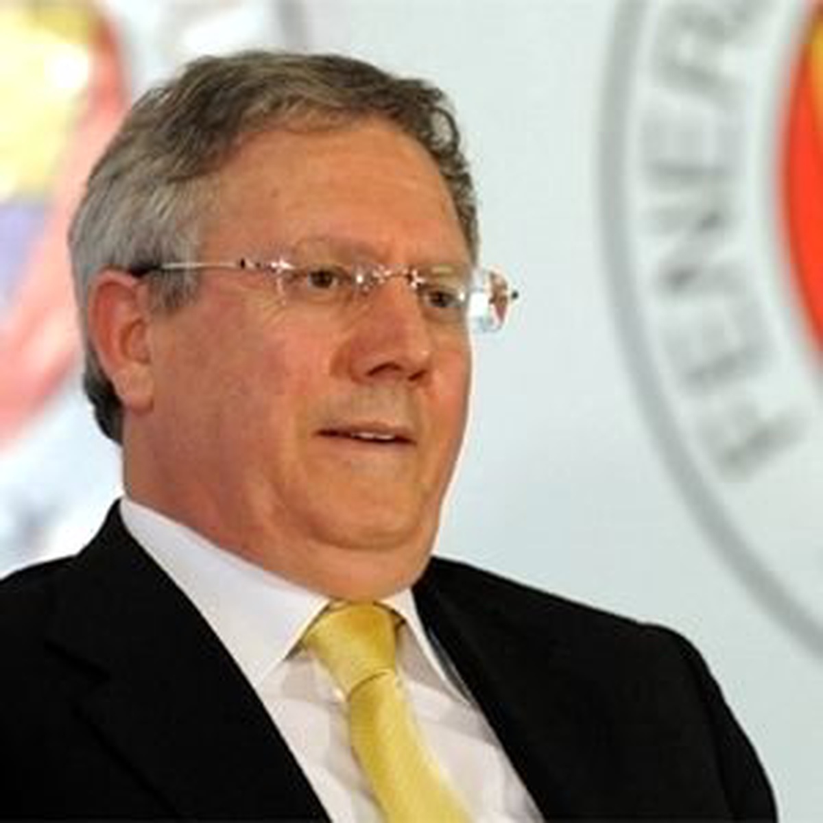 Kılıçdaroğlu\'ndan Aziz Yıldırım\'a Geçmiş Olsun Telefonu