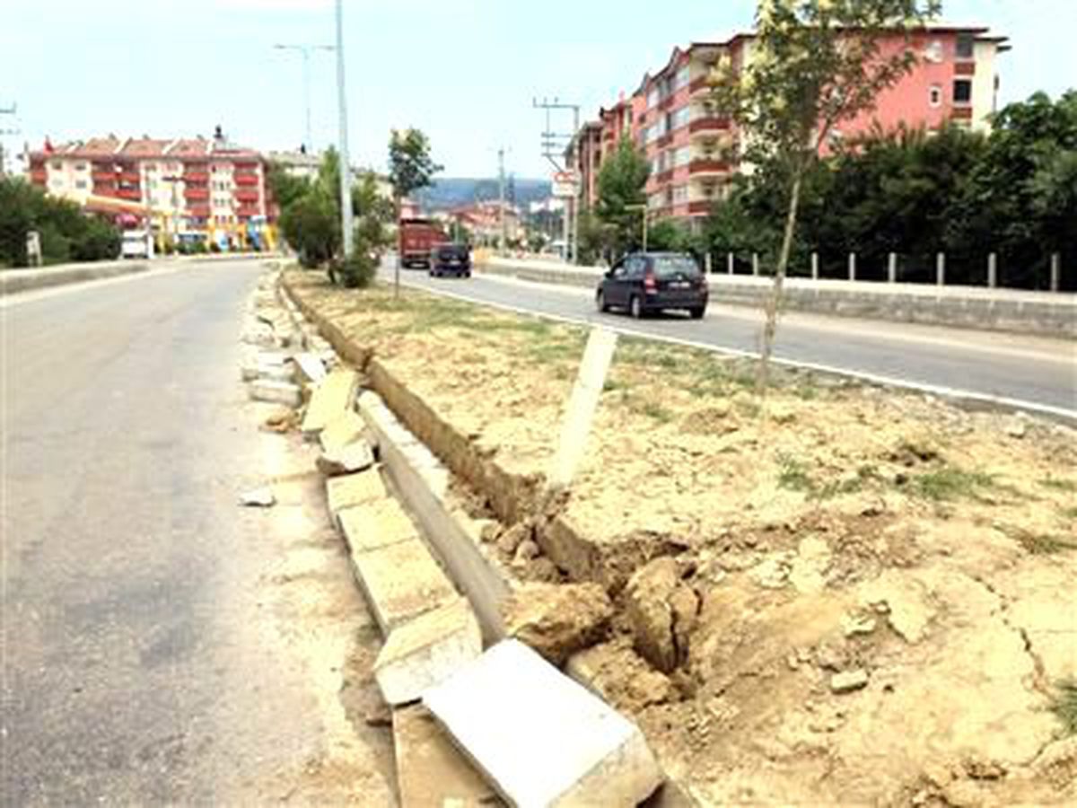 Kısa Süre Önce Yapıldı, Şimdi Sökülüyor