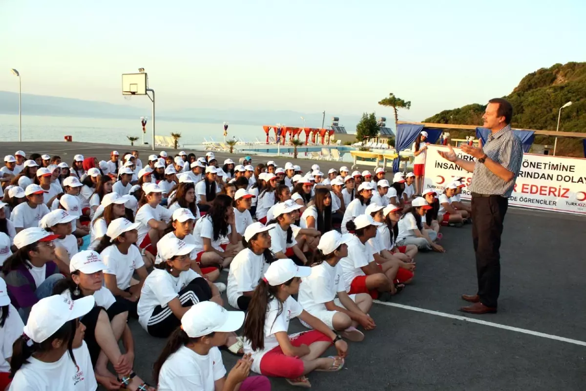 Mudanya Kızılay Kampı Depremzede Çocuklara Kucak Açtı