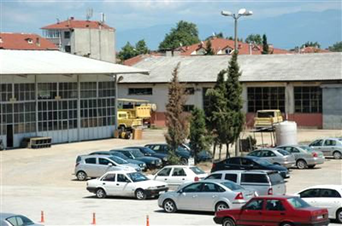 Sakarya İl Özel İdaresi Makine ve Araç Parkı Kaynarca Yolu\'ndaki Şantiyeye Taşındı