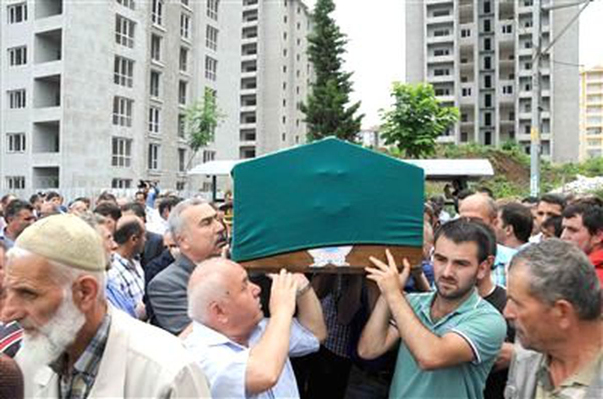 Samsun Baba Yalnız Defnedildi