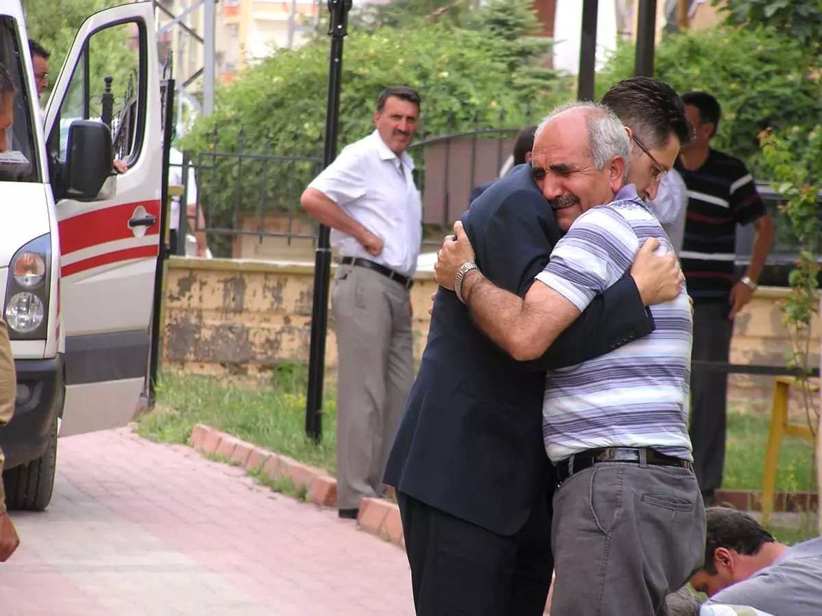 Şehit Pilotların Cenaze Törenine Bakan Yılmaz ve Genelkurmay Başkanı da Katılacak