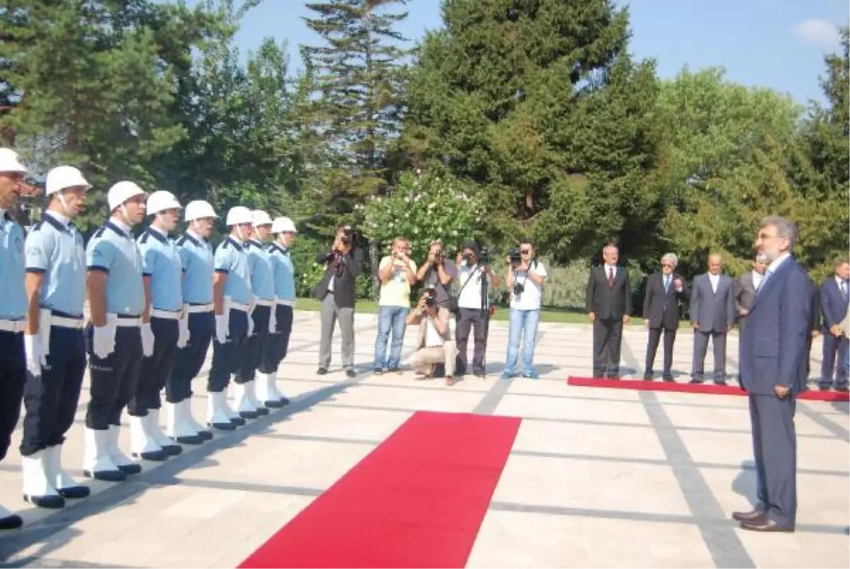 Bakan Yıldız: Hürmüz Boğazındaki Artan Tehditler Petrol Fiyatlarını Artırdı