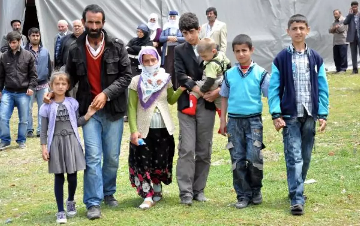 Çobanlık Yapan Amca, Ölen Kardeşinin 5 Çocuğuna Sahip Çıktı