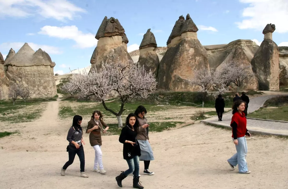 Kapadokya\'da Turist Sayısı 1 Milyon\'u Aştı