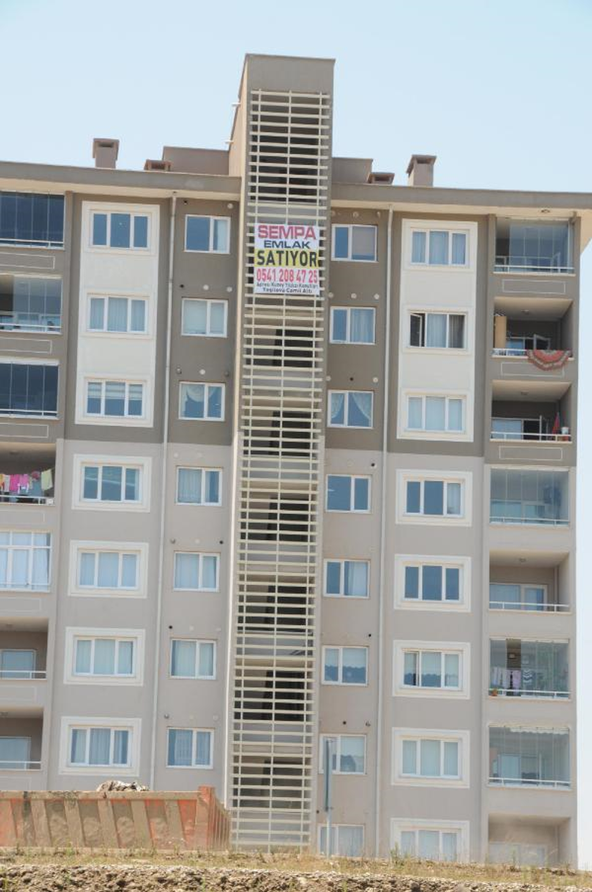 Kuzey Yıldızı TOKİ Sakinleri Evlerini Satışa Çıkardı