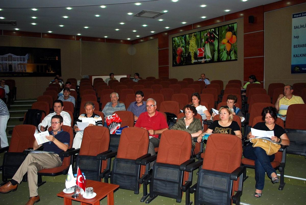 Salihli\'de Teşvik Sistemi Hakkında Bilgilendirme Toplantısı Yapıldı