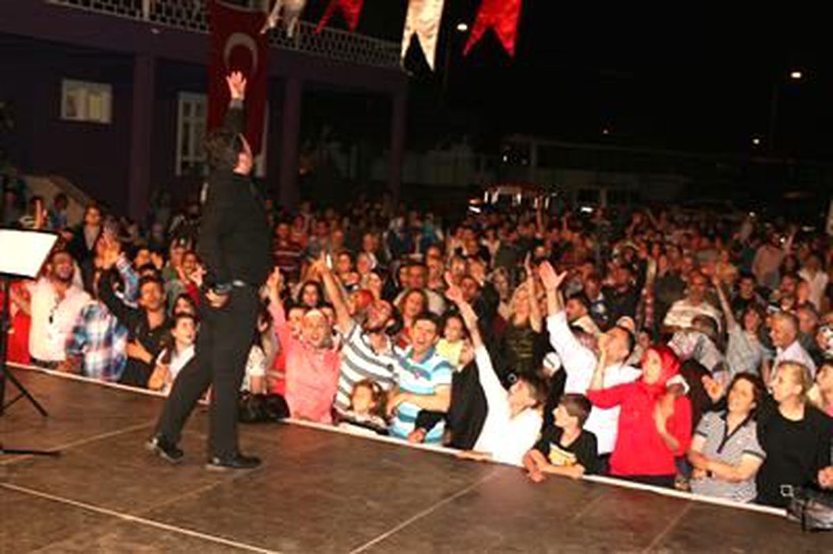3. Uluslararası Tulum ve Müzik Festivali\'nde Ülkeler Yarıştı