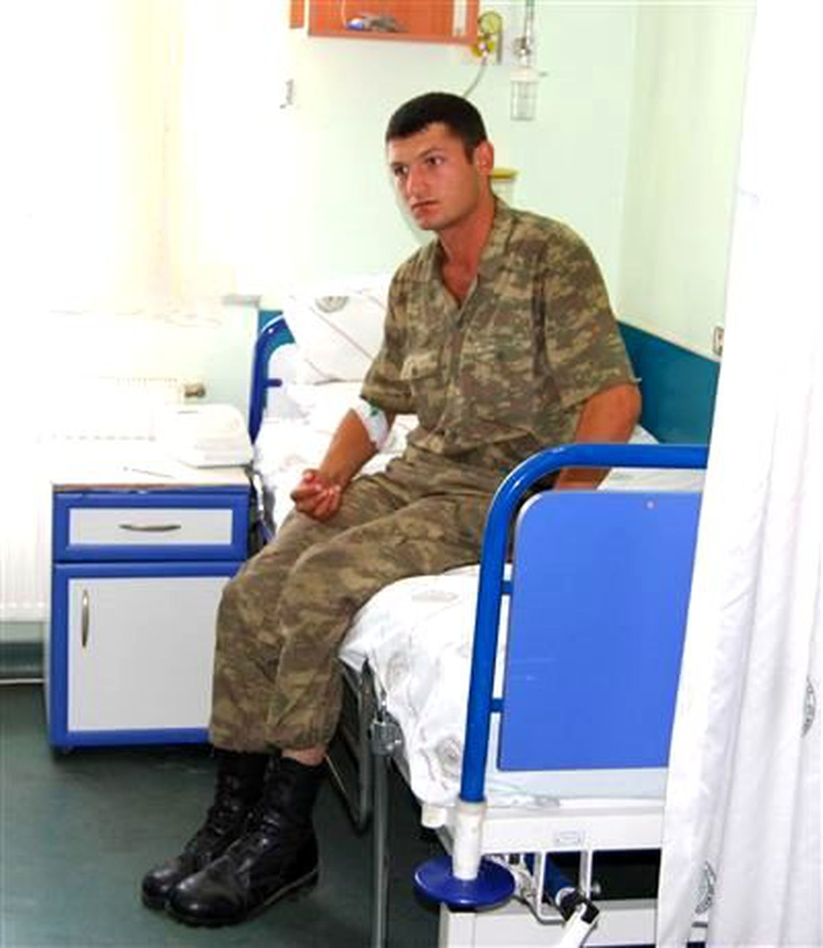 30 Asker, Gıda Zehirlenmesi Geçirdi