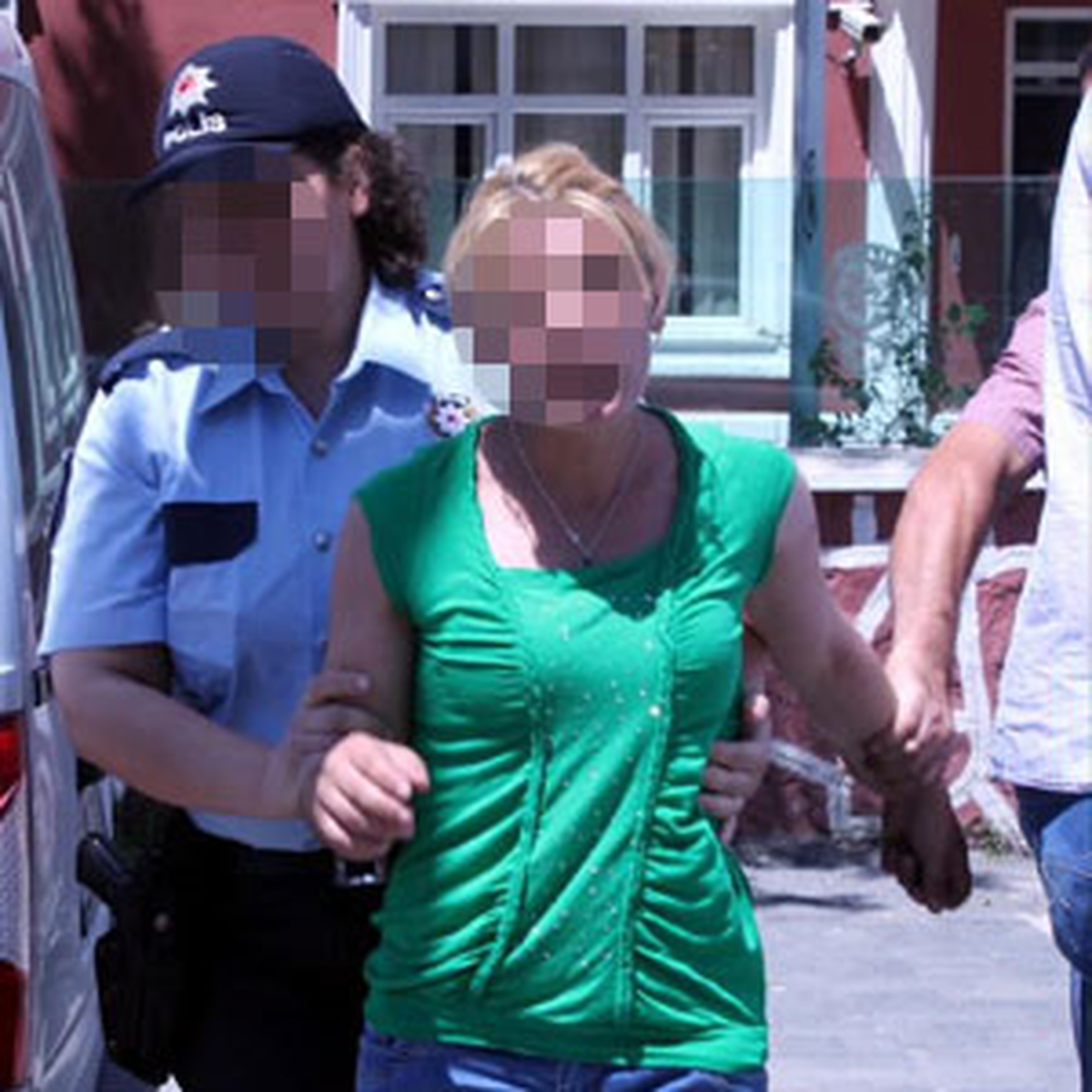 Aile Boyu Fuhuş Tuzağı
