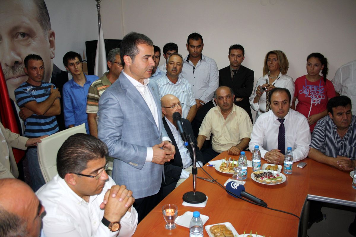 Bakan Kılıç, AK Parti İl Teşkilatını Ziyaret Etti