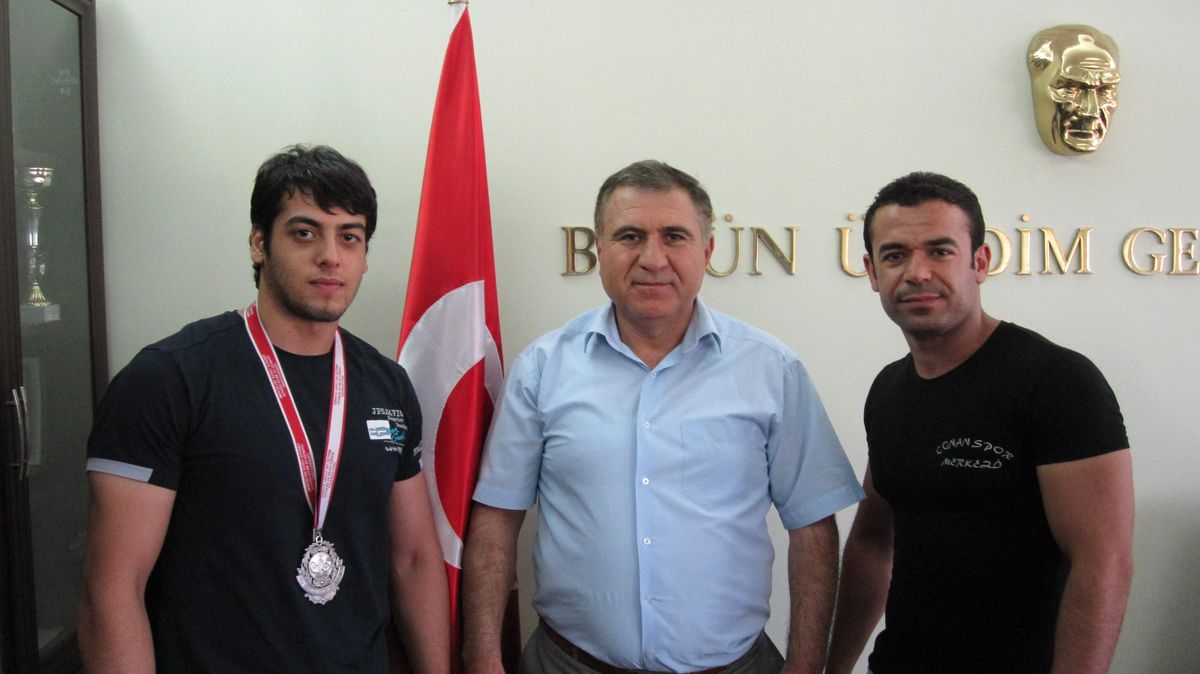 Bilek Güreşçisi Sedat Güler Türkiye 2.\'si Oldu