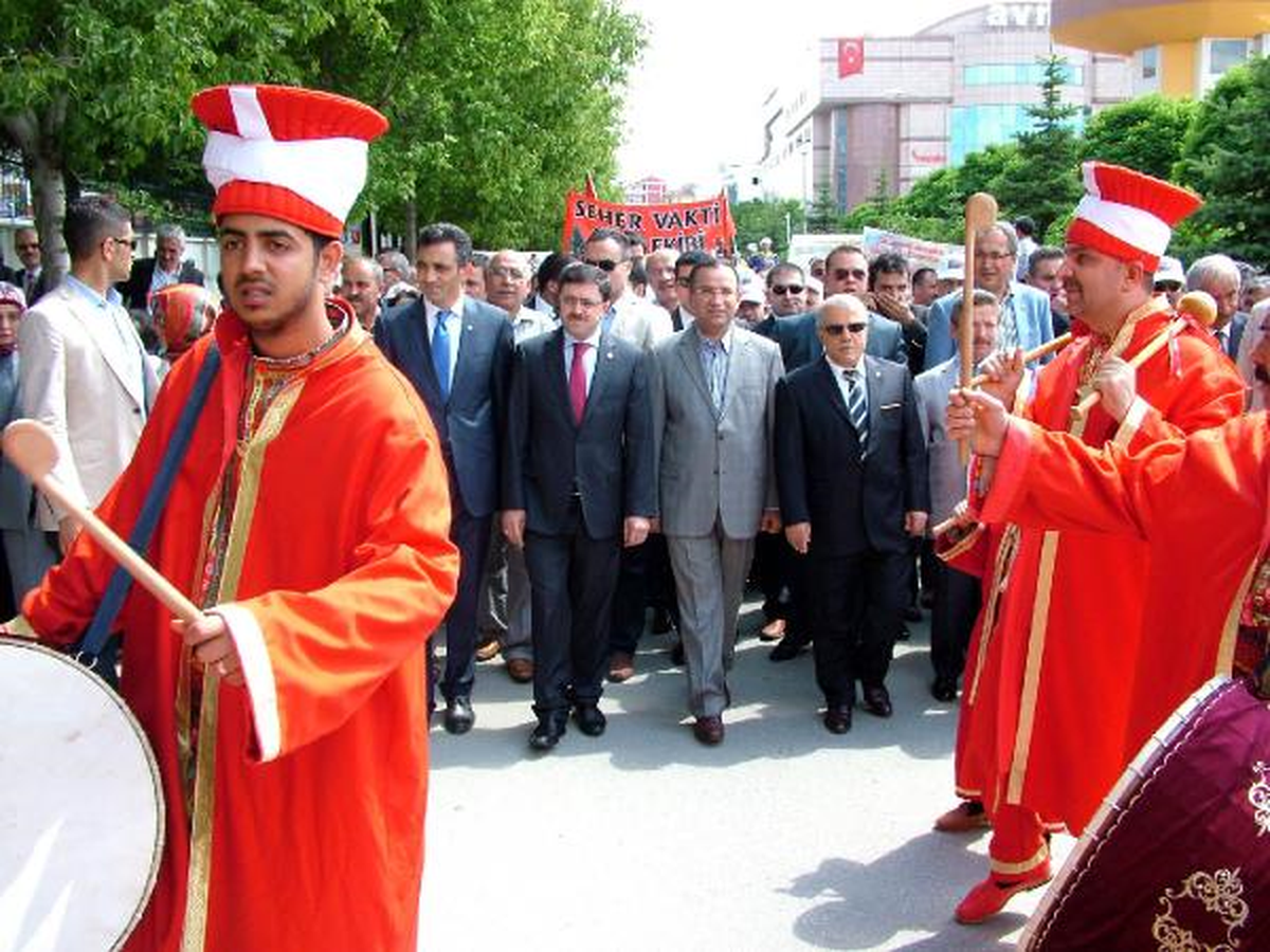 Bozdağ: Tutuklu Milletvekillerin Tahliyesi Mahkemelerin Kararıdır