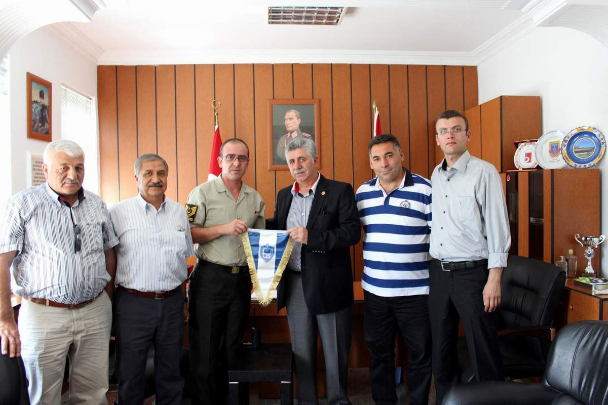 Bozüyükspor Yöneticilerden Jandarmaya Ziyaret