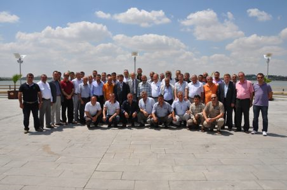 Emlakçılarla Kahvaltı