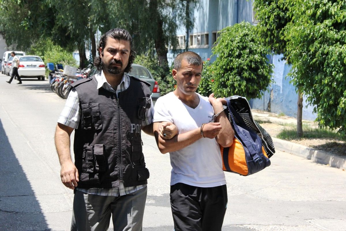 Esrarı Kuş Kulübesinde Sakladı