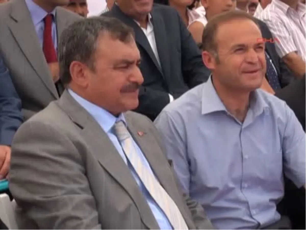 Karaman Bakan Eroğlutoki Konutları, Dere Yatağında Değil Bakan Eroğlutoki Konutları, Dere Yatağında...