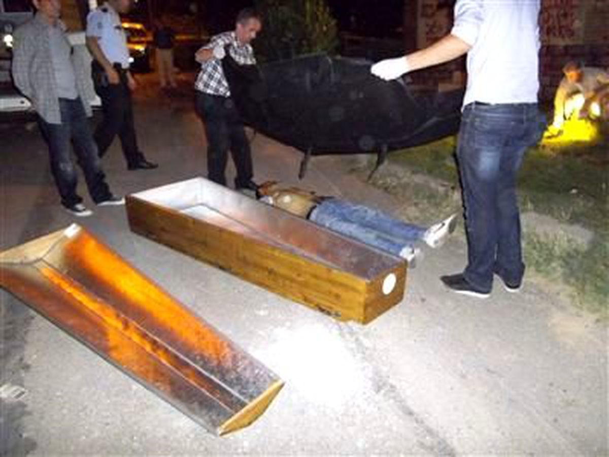 Kardeşine Tecavüz Eden Şahsı Öldürdü