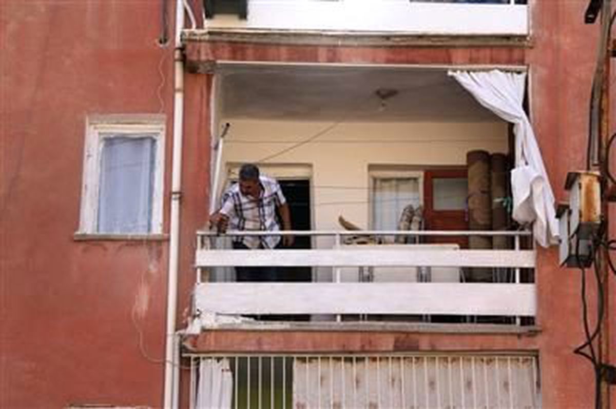 Kendini Asan Oğlunu İpten Aldı