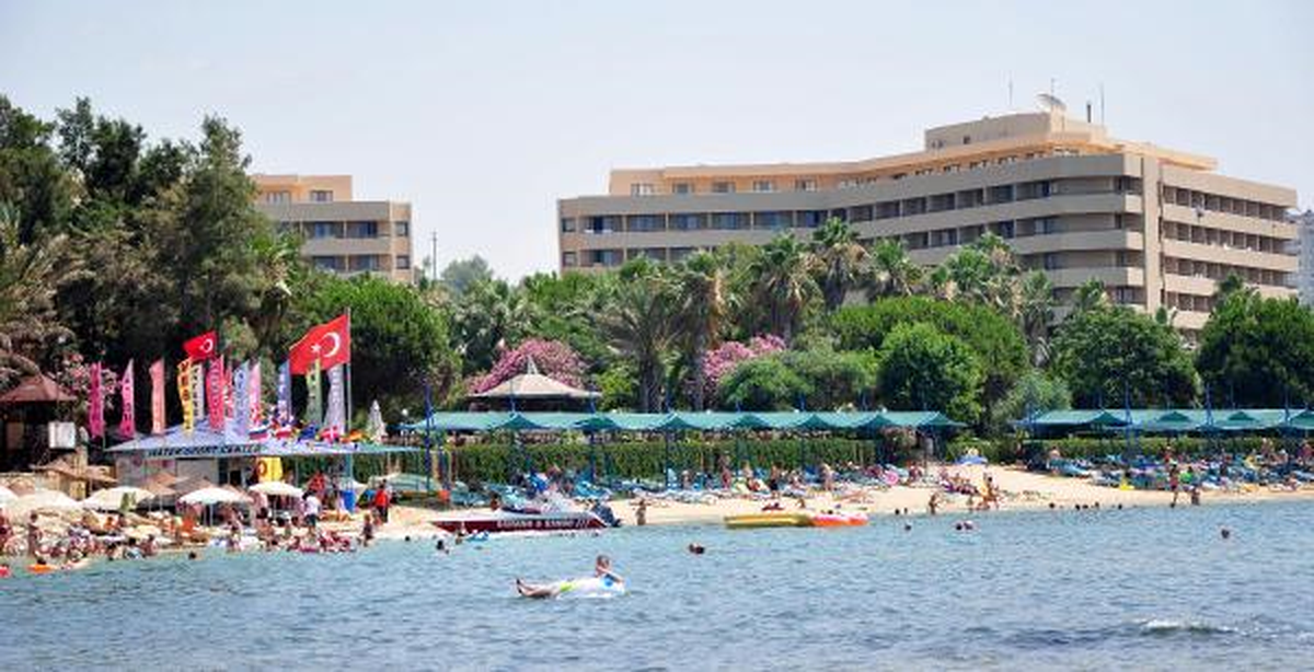 TBMM Başkanı Çiçek Tatil İçin Antalya\'da