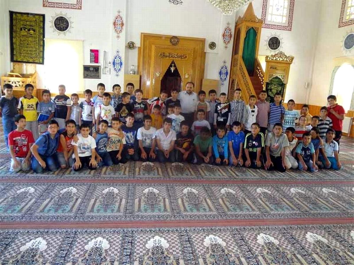 Camiler Kur\'an Kurslarıyla Hareketlendi