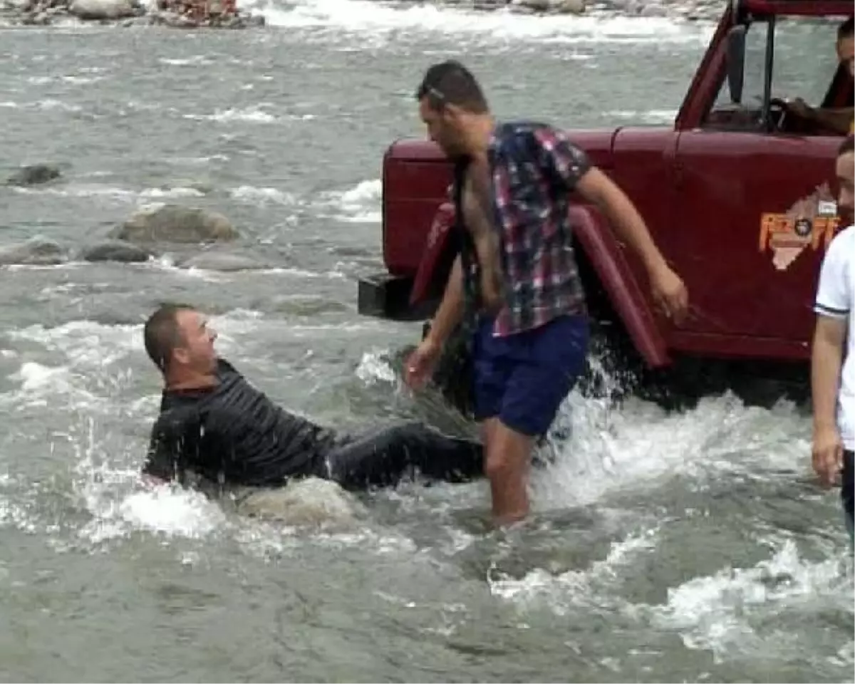 Fırtına Deresi\'nde Off-Road Gösterisi Nefes Kesti