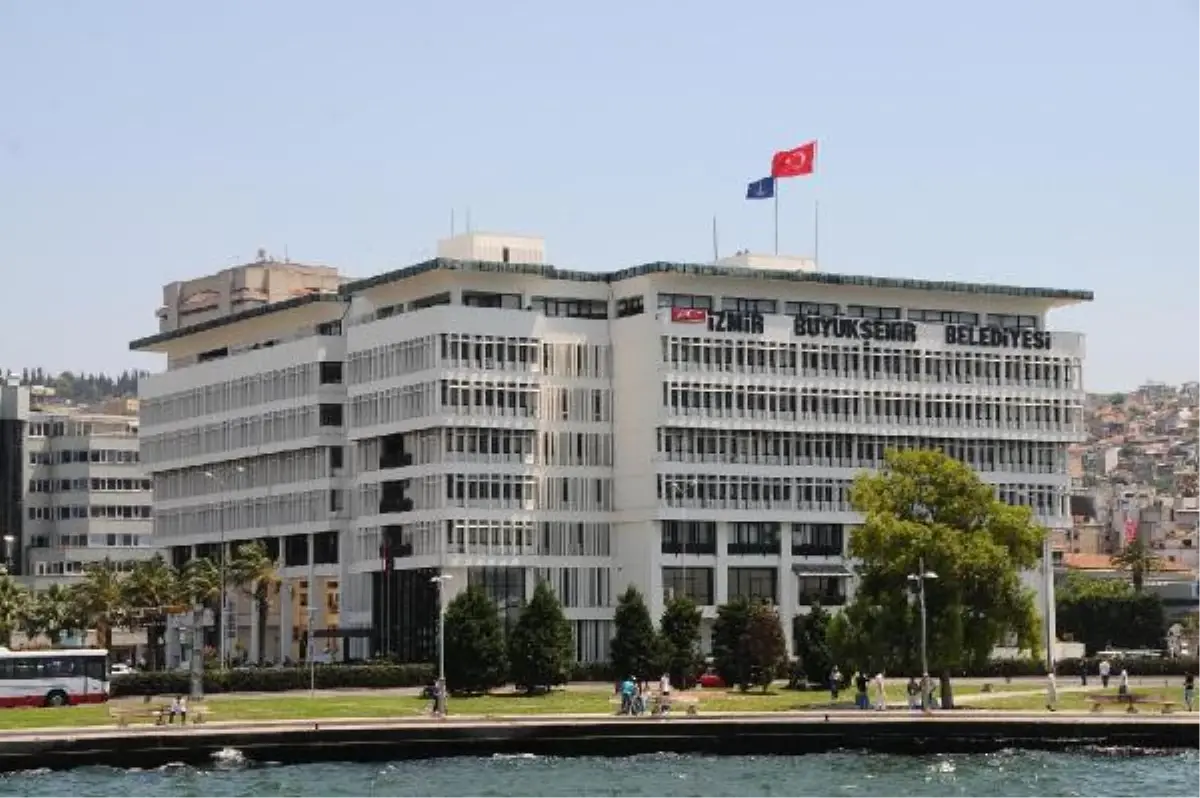 İzmir Büyükşehir Belediyesi, Hazine Borcunu Kapattı