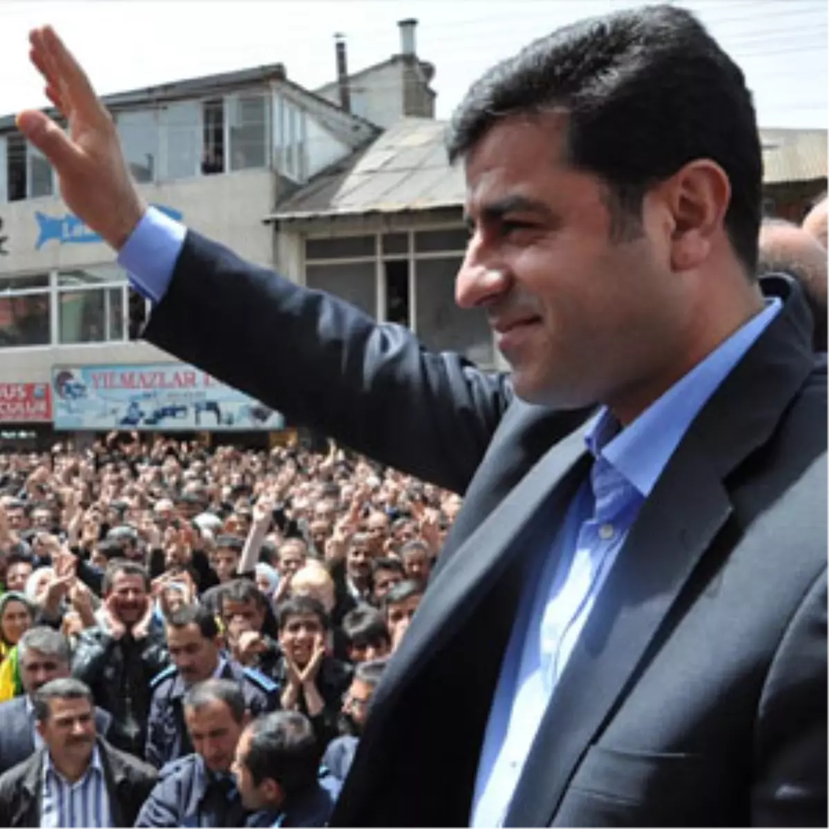 Demirtaş KCK\'dan Cemaate Vurdu