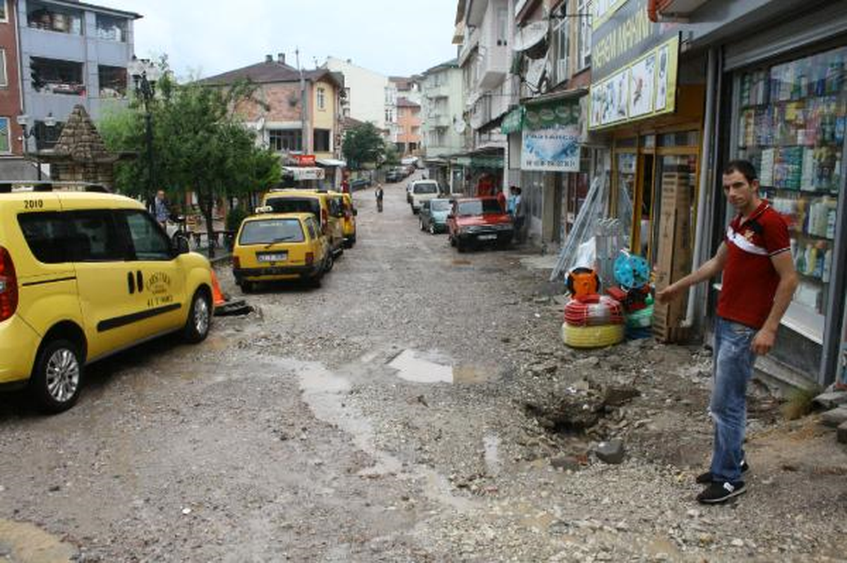 Yağmur Yağdı, Karadeniz, 'Sarıdeniz' Oldu