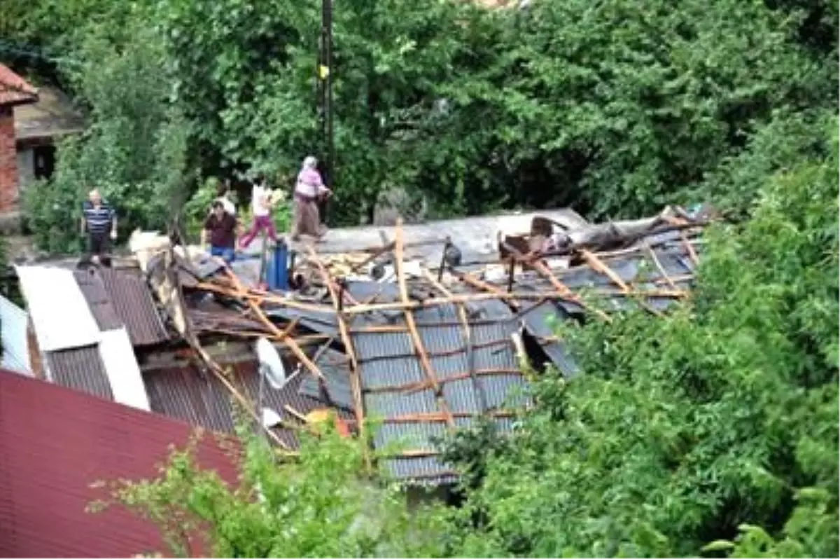 Zonguldak\'ta Yağmur Su Baskınlarına Yol Açtı