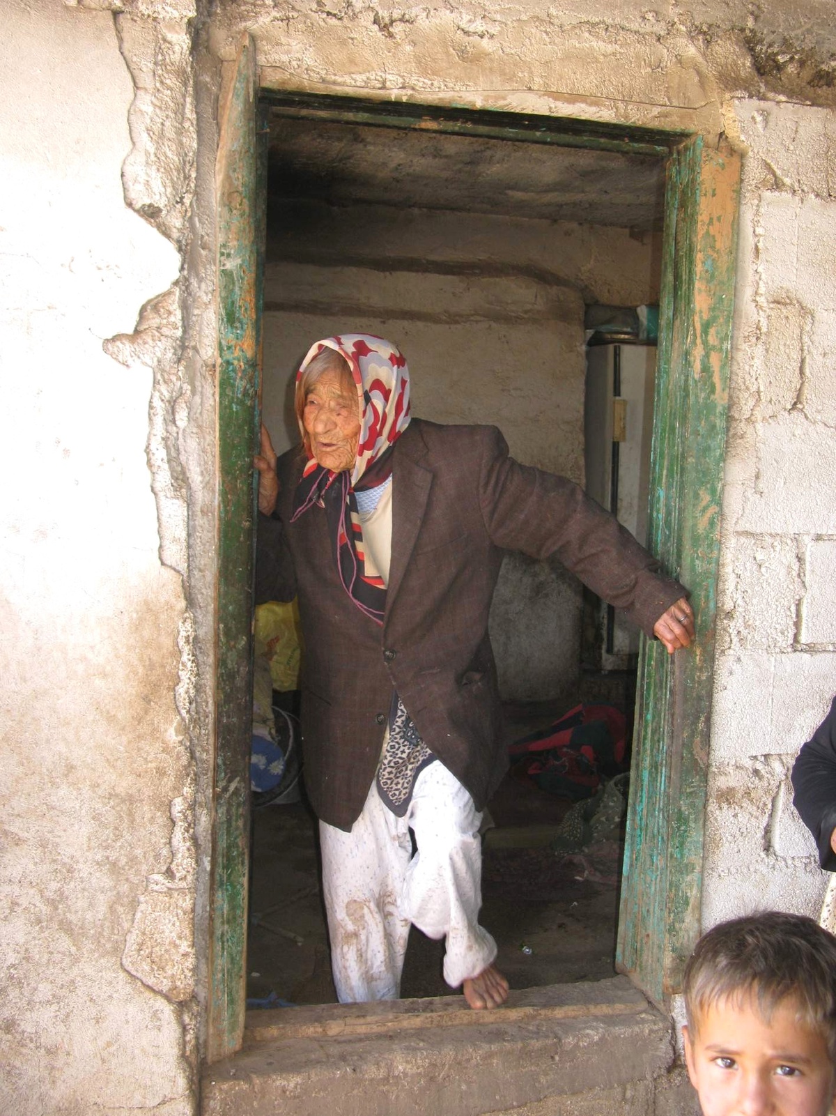 102 Yaşındaki Fatma Ninenin Yaşam Mücadelesi