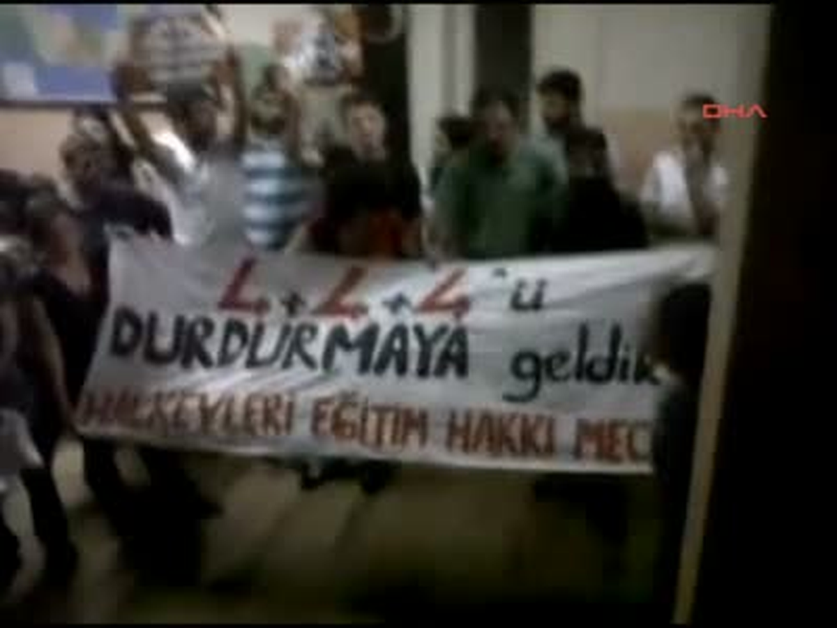 Halkevleri\'nden Eylem