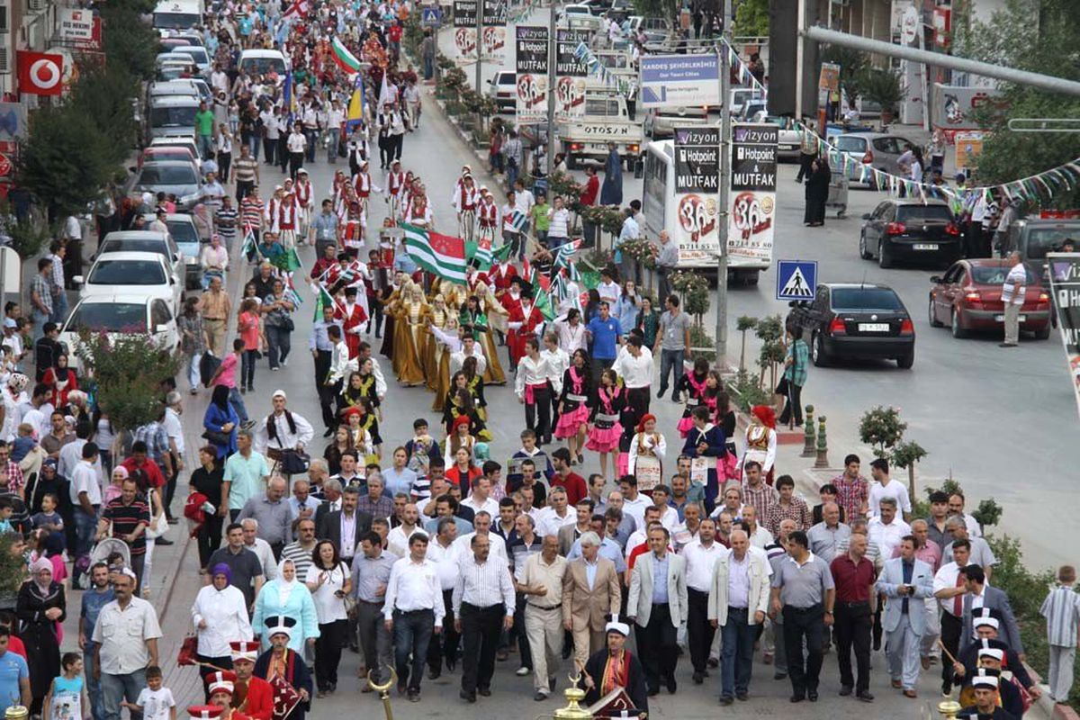 İnegöl\'de Festival Coşkusu Başladı