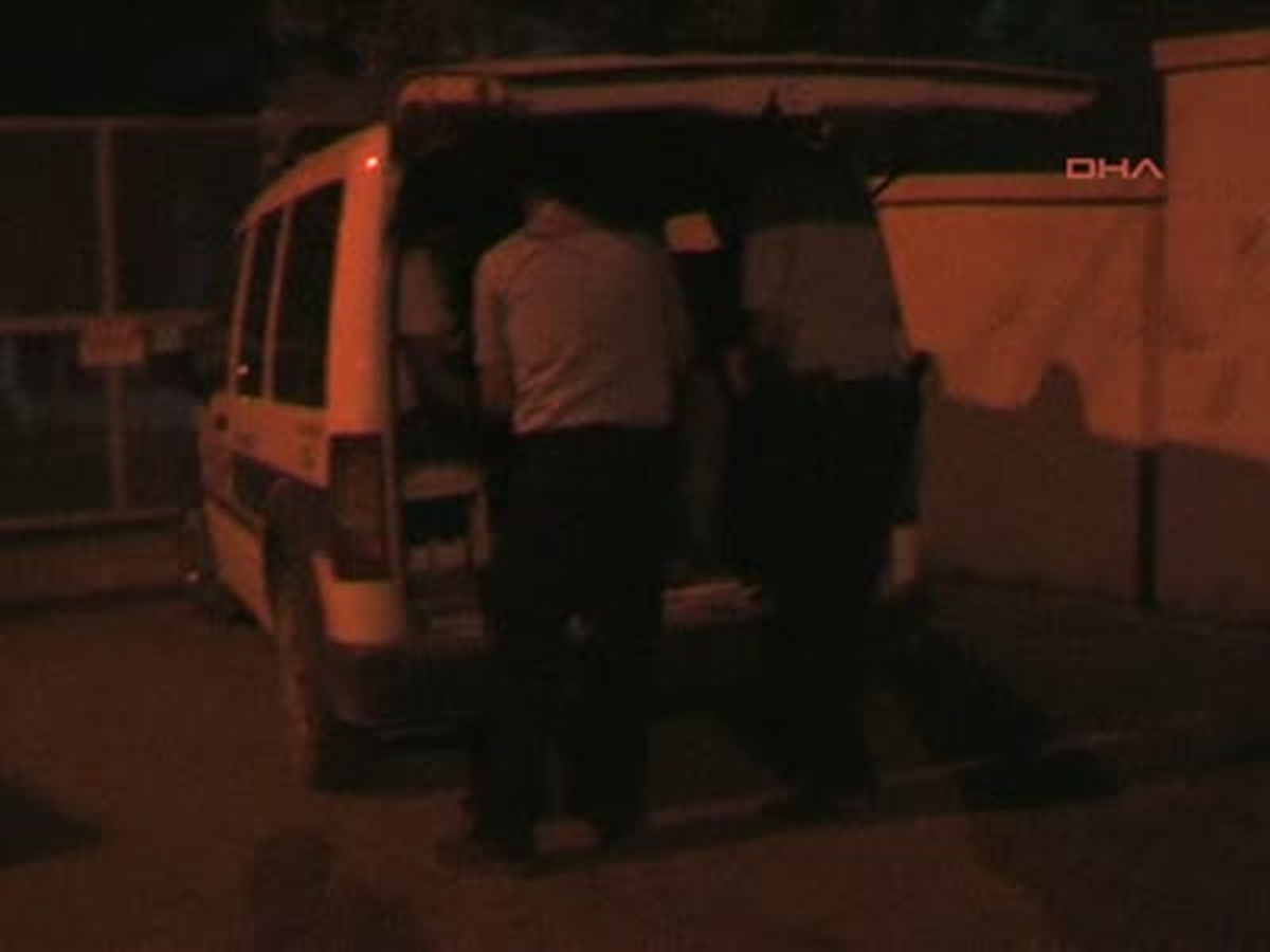 Kaçarken Attıkları Çuvaldan Esrar Çıktı