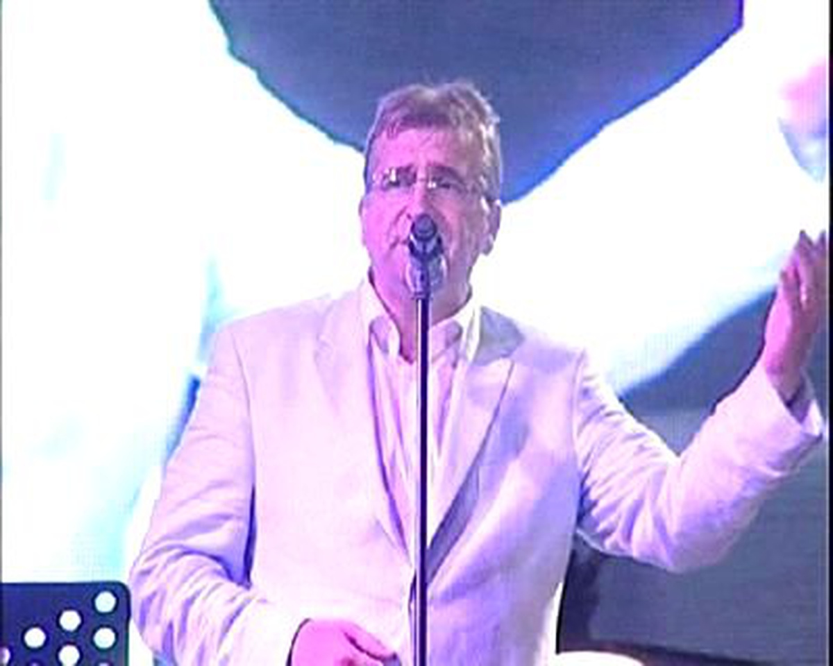 Kılıçdaroğlu Erguvan Festivali\'nde