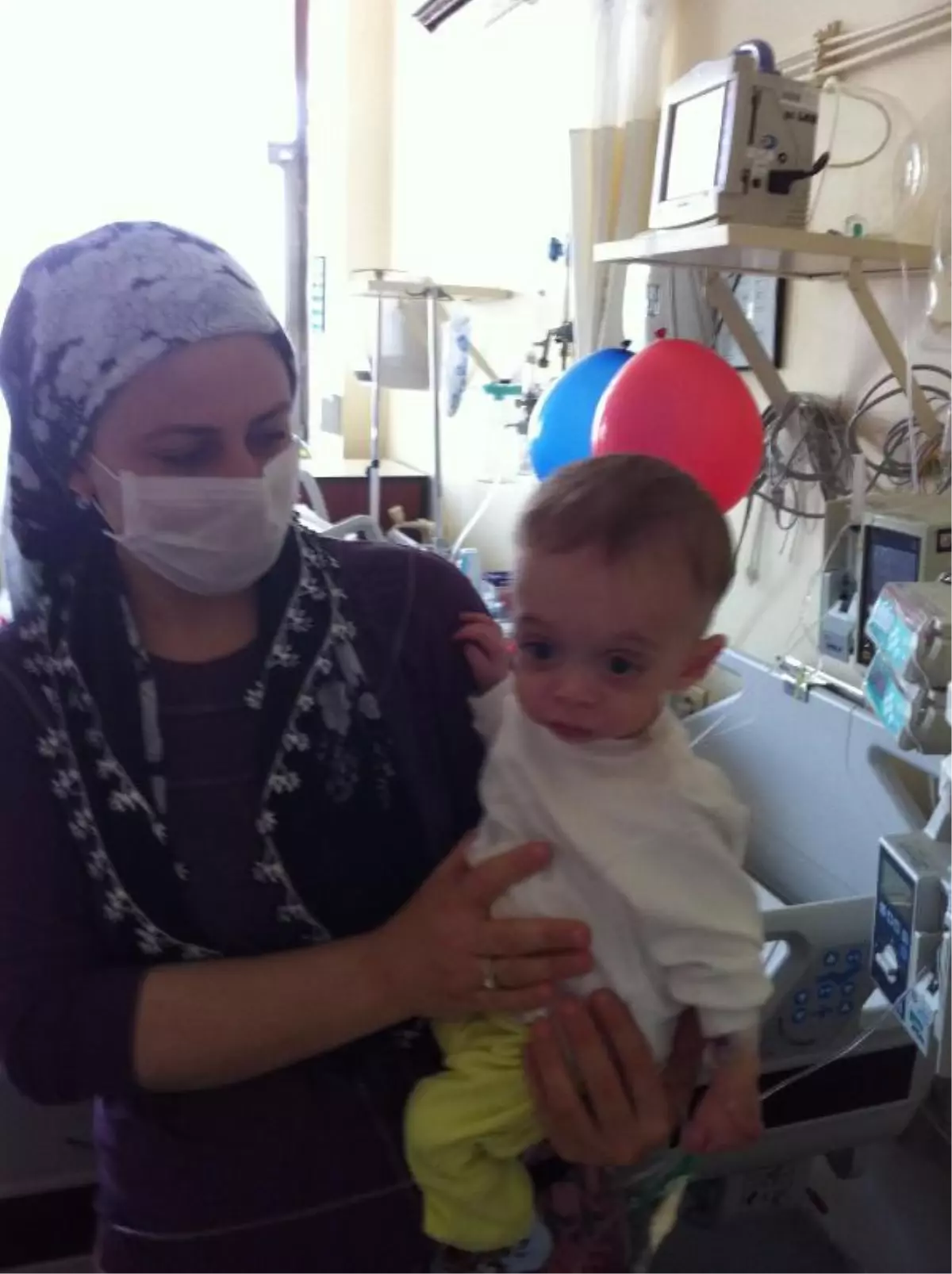 Kök Hücreyle Beraber İnce Bağırsak Nakli 9 Aylık Hüseyin Bebeğikurtardı