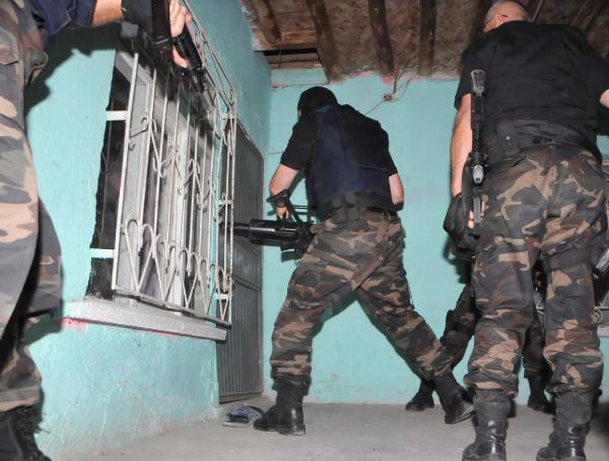Aynı Mahalleye Dördüncü Operasyon