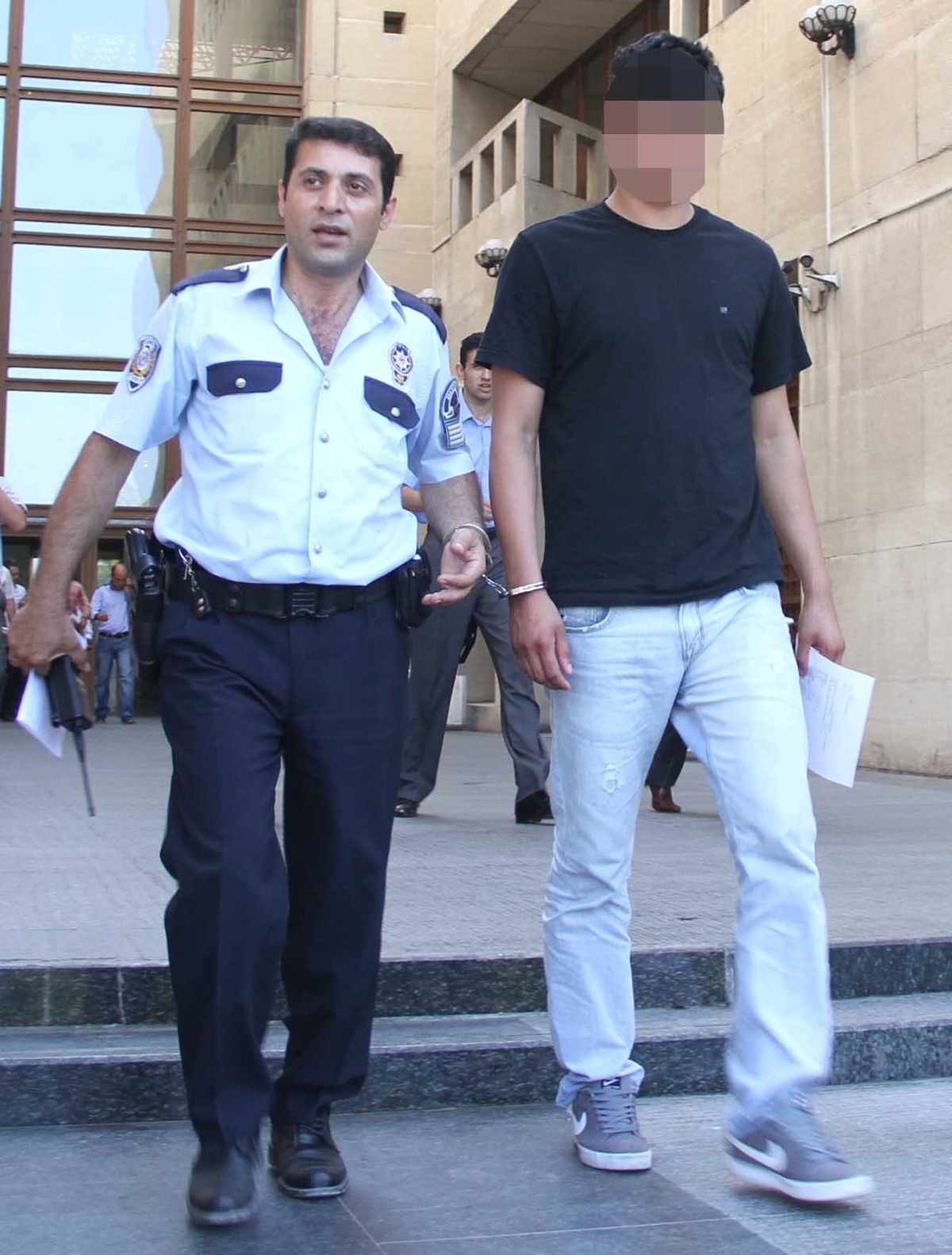 Sahte Kredi Kartıyla Alışveriş Yaptığı Mağazaya Tekrar Gidince Yakalandı